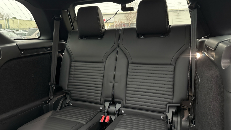 Land Rover Discovery 3.0 D300 Metropolitan Edition 5dr Auto Diesel Station Wagon